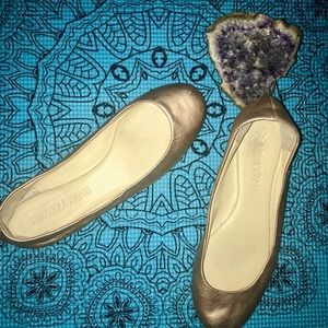 🦋 Vera Wang flats 🥿
